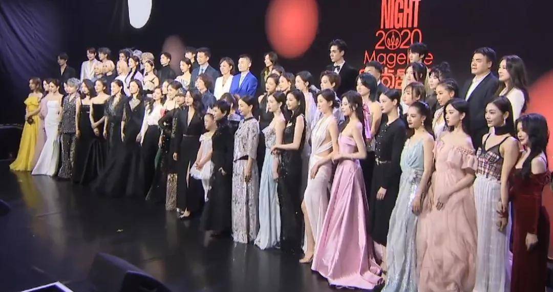 文娱时尚盛典上演宫心术女星争奇斗艳谁才是赢家？乔欣腿抢镜赢博体育(图8)