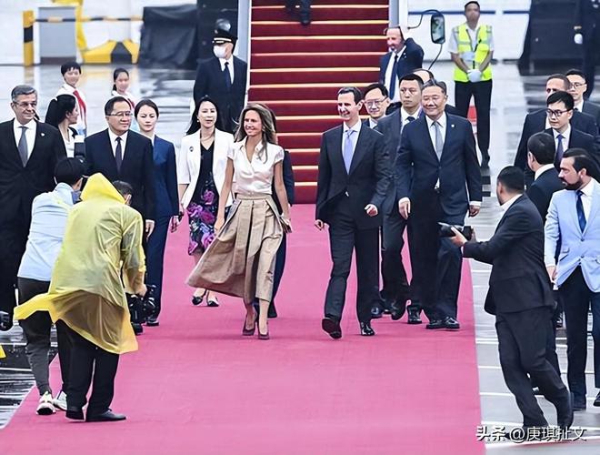 方才邦际社会传来音信真是奇耻大辱！纳降息战赢博体育(图8)