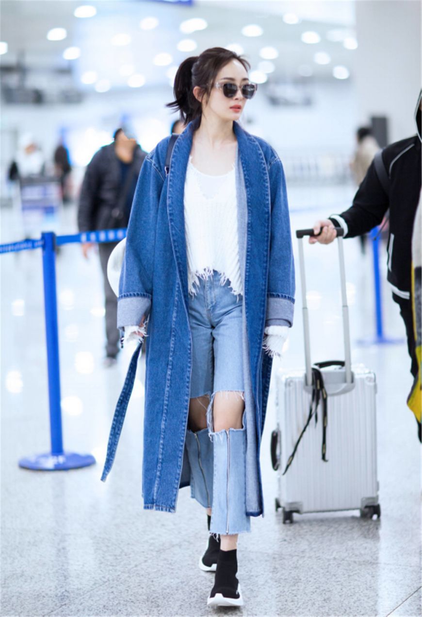 赢博体育盘货文娱圈中时尚感满分的女明星看看谁最时尚？(图1)