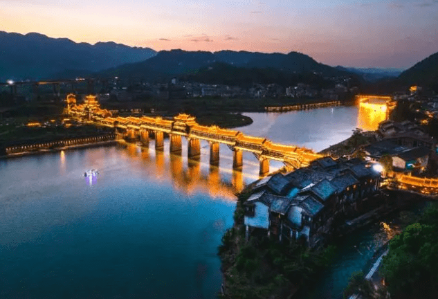四海云逛重庆旅逛赢博体育攻略必去景点(图9)