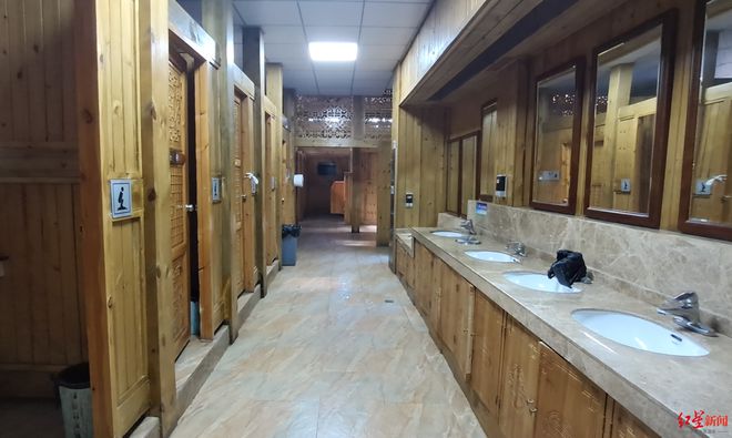 赢博体育“川西旅逛如厕攻略”底子考查①：实地走访众个景点茅厕攻略背后的“变与未变”(图11)