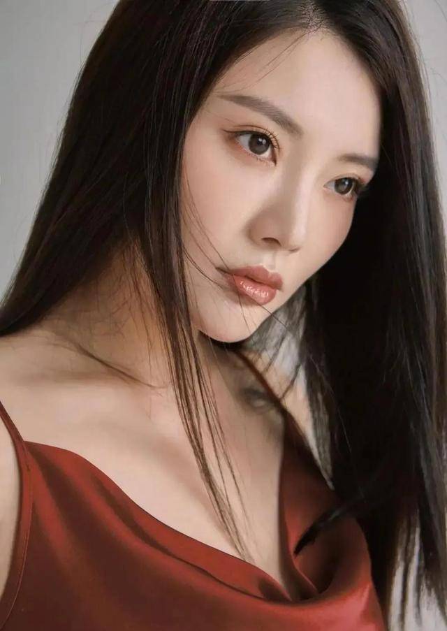 文娱圈这些具有绝品身段的女明星杨幂时尚张雨绮时尚太绝了赢博体育(图5)