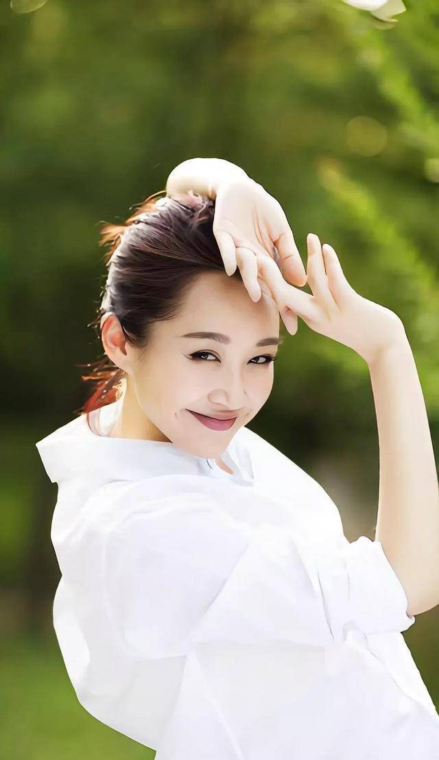 文娱圈这些具有绝品身段的女明星杨幂时尚张雨绮时尚太绝了赢博体育(图14)