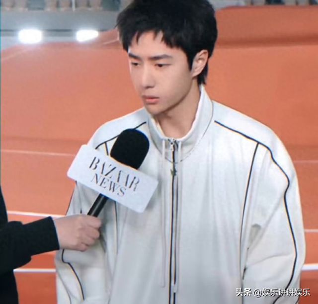 王一博巴赢博体育黎时装周气宇与网球新喜爱的完好调和一直挑衅自我！(图1)