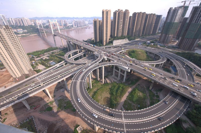 赢博体育杭州市都市作战投资集团有限公司：章舜年、沈再名、郑邦良负责公司杭州市都市作战投资集团有限公司董事